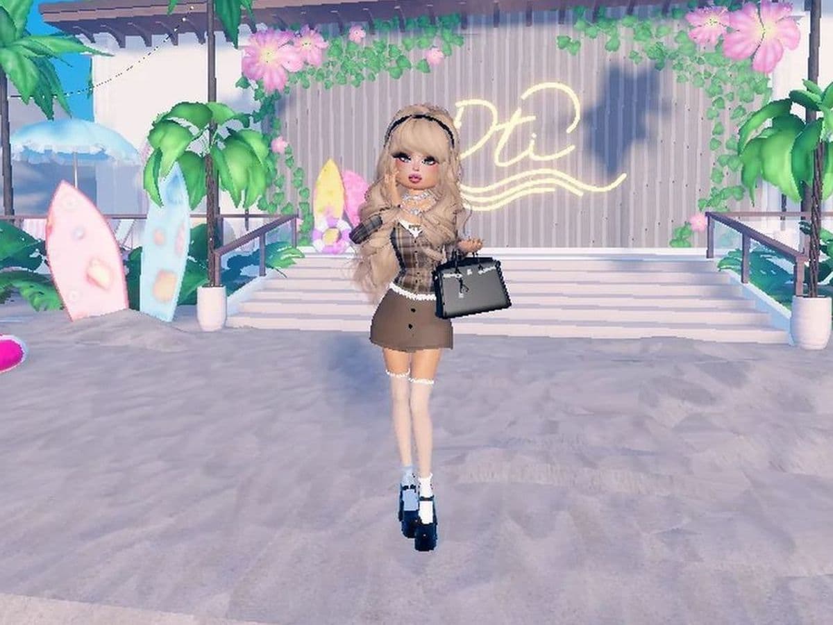 Midnight Glamour - New Year Eve DTI outfit